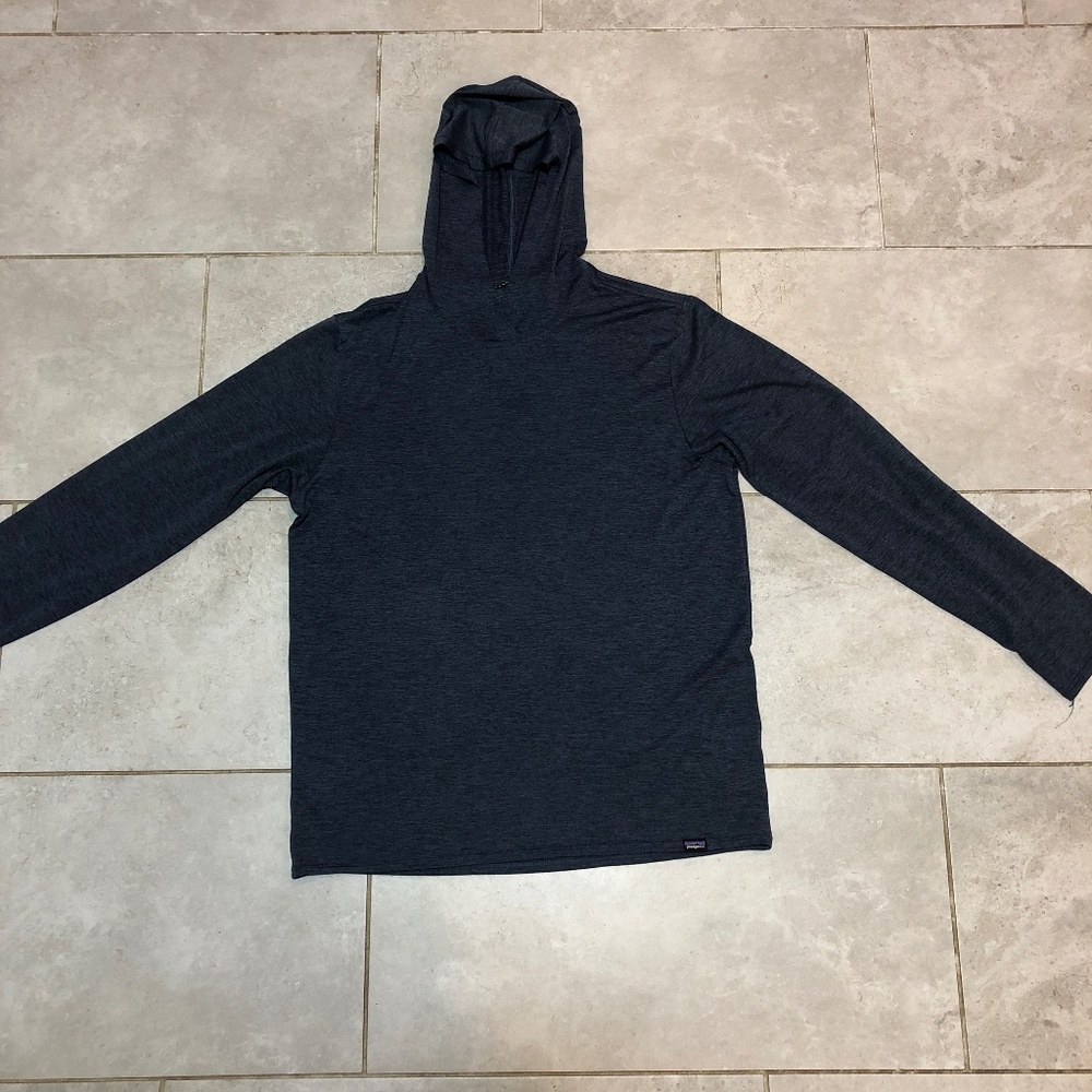 Patagonia capilene sun hoodie men’s medium